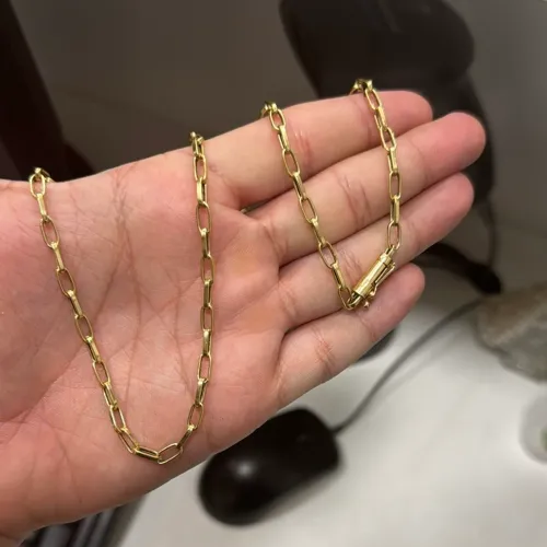 Corrente de ouro Cartier Alongado