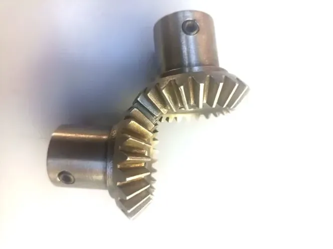 Engrenagem Cônica P/ 90 Graus 22 Dentes Retos D Externo 46mm-(par)