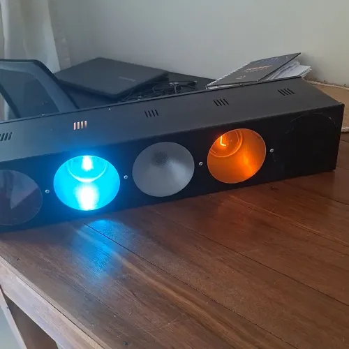 A venda Iluminação festas R$ 80,00