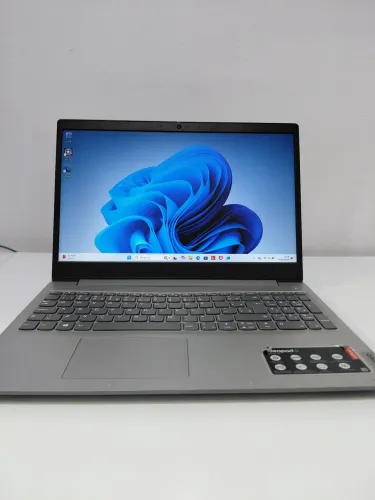 Notebook ideapad Core i310110U 256SSD Dolby