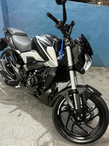 Bajaj Dominar 250 ABS 2025