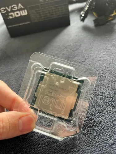 i5 10400f + CoolerBOX