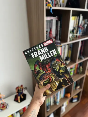 Omnibus Universo Marvel por Frank Miller