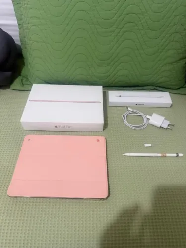 iPad Pro 9,7? Wi-Fi 256 Gb Rose Gold [Modelo A1673] + Apple Pencil 1 [Modelo A1