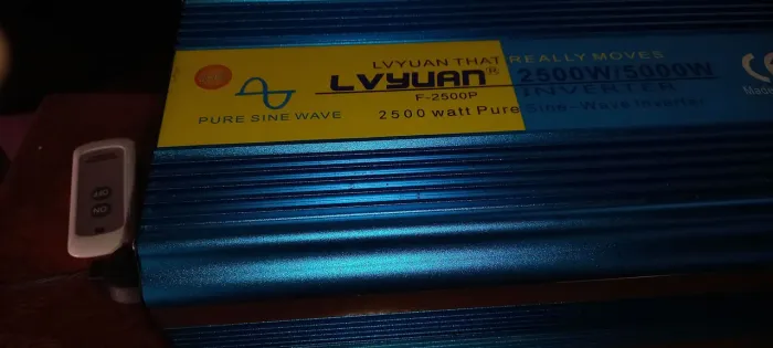 Inversor de  frequência onda senoidal pura 2500+5000 nunca foi usado na caixa lvyuan 