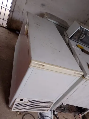 Freezer horizontal