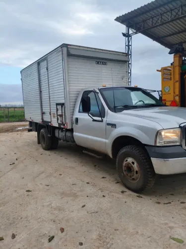 Ford F-4000 3.9 Turbo Intercooler Diesel 2P Manual 2009