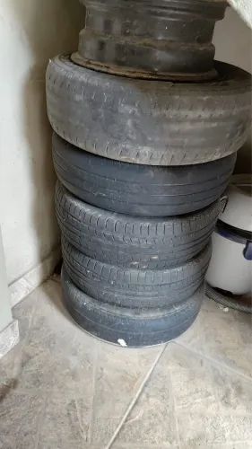 Rodas aro 13 Fiat - acompanha pneus 