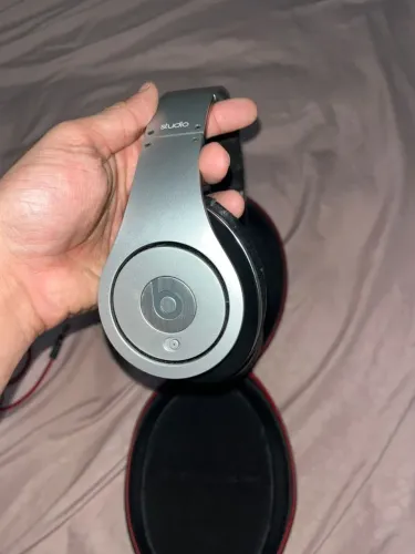 Fone Beats Studio Original (Prata) - COM DEFEITO