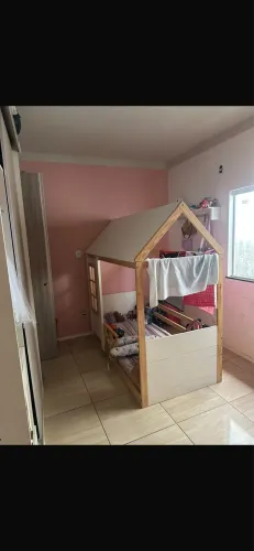 Vendo cama infantil de madeira