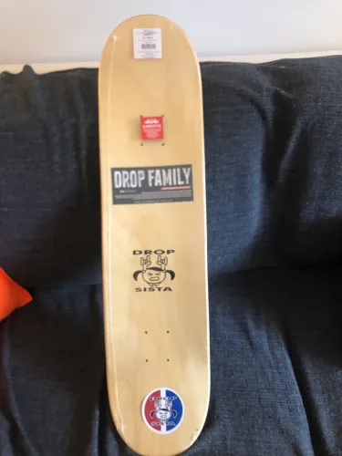 Shape de skate drop dead novo