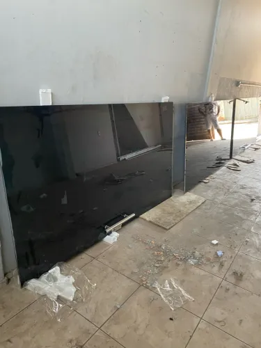 Vende se portas de correr de comércio blindex completa Bairro independência