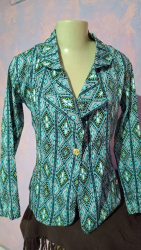 Blazer lindo veste 38 semi-novo - 15,00 marca InLove