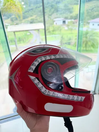 DOAÇÃO Capacete Fly 