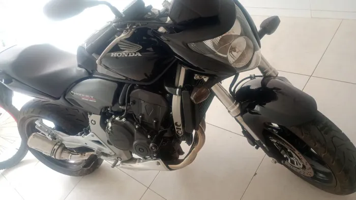 Hornet 2010 VD TR FIN aceito cartão