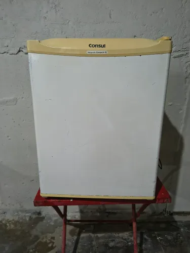 Frigobar Cônsul 80L