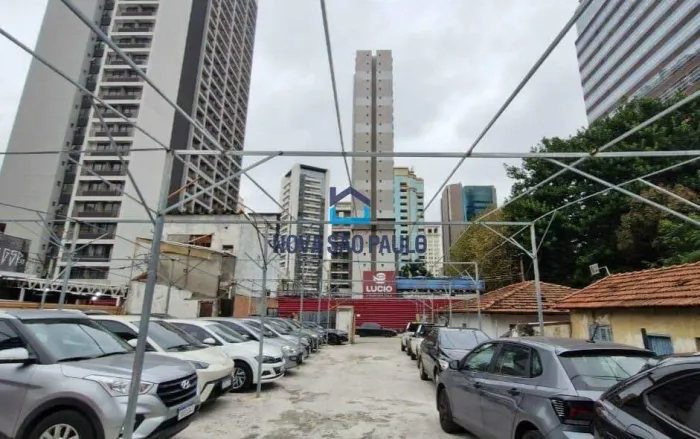 Terreno comercial 550 metros do Shopping Vila Olímpia