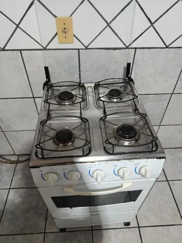 Vende-se fogão usado