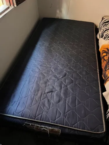 VENDO CAMA DE SOLTEIRO OTIMO ESTADO