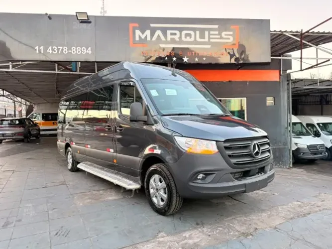 Mercedes-Benz Sprinter 417 Van Longo T. A. 2.0 16L Aut. (e6) 2027
