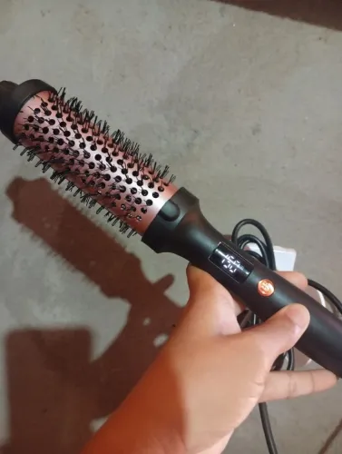 Escova Secadora Elétrica Bivolt 110-240V