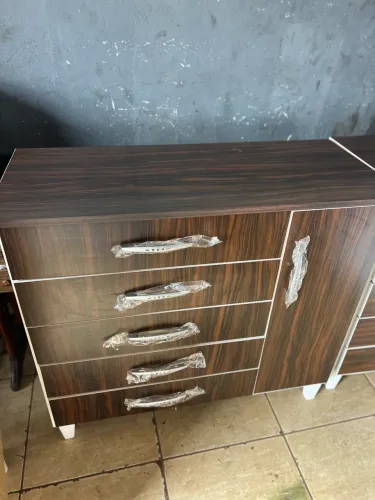 Vendo Cômoda Nova 100% MDF!