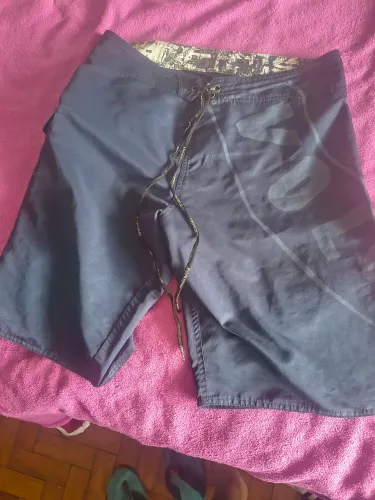 Bermuda VOLCOM original modelo 44 46