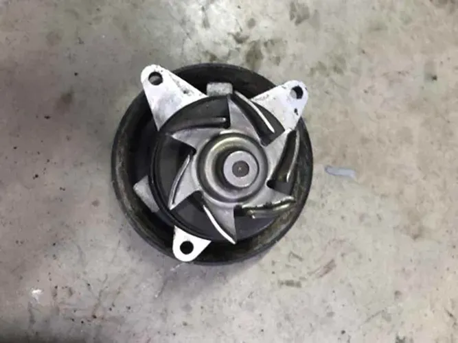 Bomba De Água Com Polia Volvo Xc60 T5