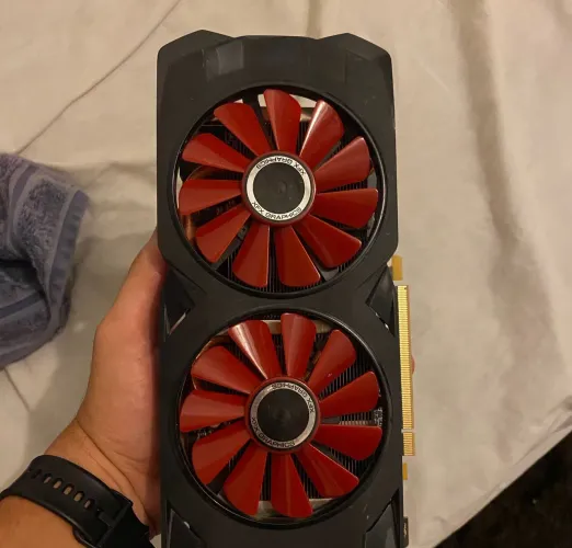 Placa de vídeo XFX Radeon <br>RX 570 4GB