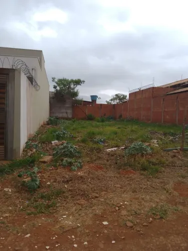 Terreno 10x25 escriturado no meu nome bairro rancho alegre ll