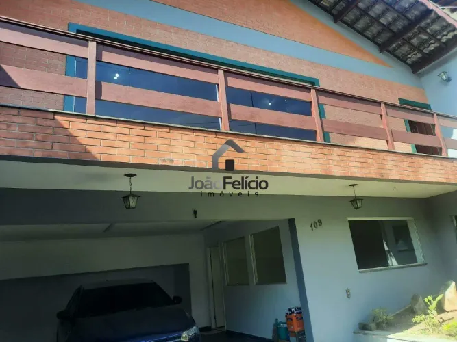 Casa Assobradada com 4 Quartos (1 Suíte) em Mauá  Jardim Nóbrega | Aluguel R$ 6.670
