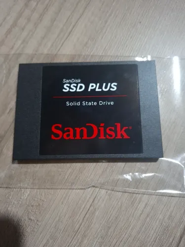 SSD 1TB Sandisk SATA 6.0 Gb/s<br>535 Megabytes Per Second