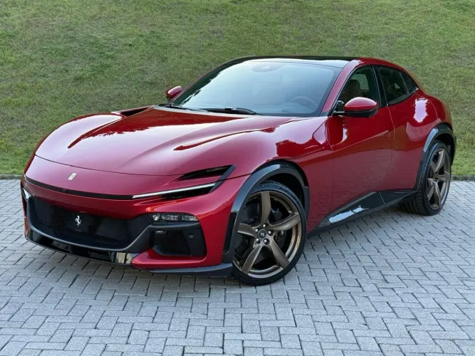 Ferrari Purosangue 6.5 V12 725cv 2026