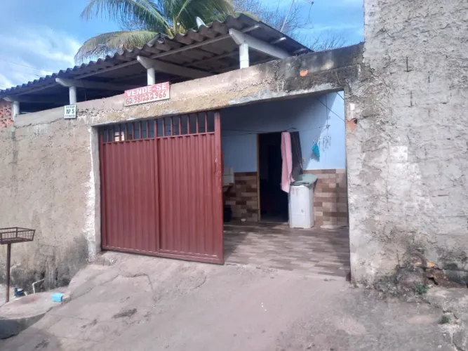 Casa no setor leste universitario