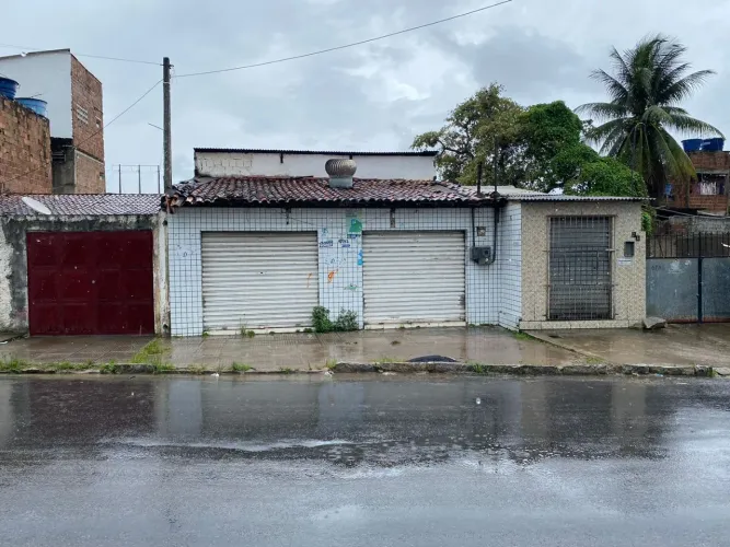 Aluga-se ponto comercial com ótima localização, a poucos metros da PE22, próximo a comérci