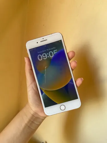 iPhone 8 Plus 