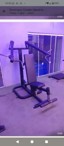 Máquina de academia 