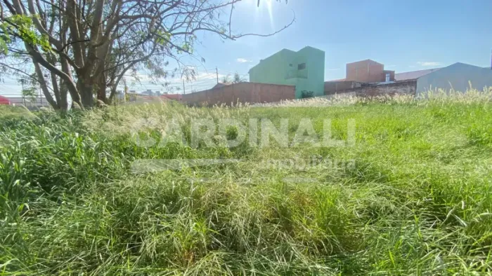 Terreno de 1.352,50 m² à Venda no Parque das Oliveiras ? Excelente Oportunidade