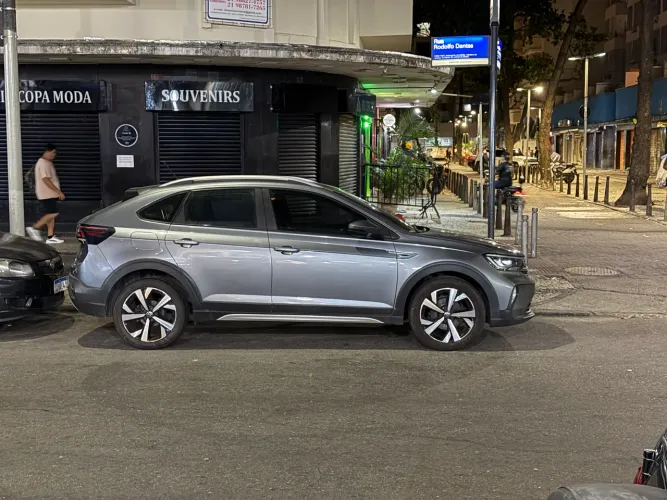 Volkswagen Nivus Highline 1.0 200 TSI Flex AUT 2021