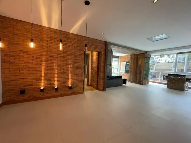 Lindo apartamento garden à venda, mobiliado, 2 Suítes, 2 vagas, hobby box, Centro