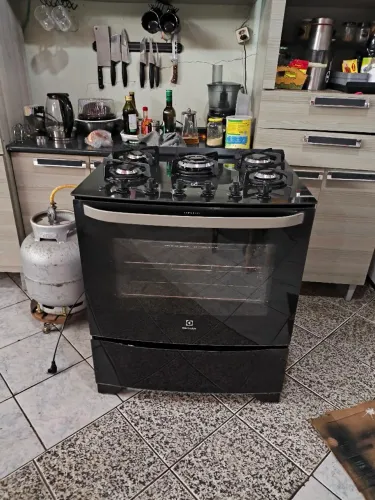 Fogão Electrolux 5 Bocas Tripla Chama 76GS