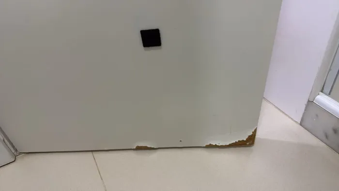 Conserto de porta e ajuste de fechaduras