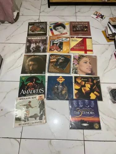 Discos variados (Caso queira comprar unidades, aceito propostas)
