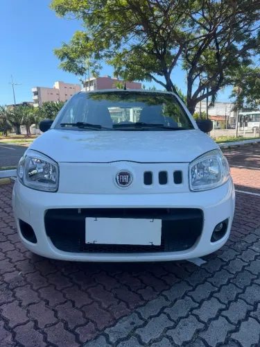 Fiat Uno Vivace Celeb. 1.0 EVO F.flex 8V 5P 2011
