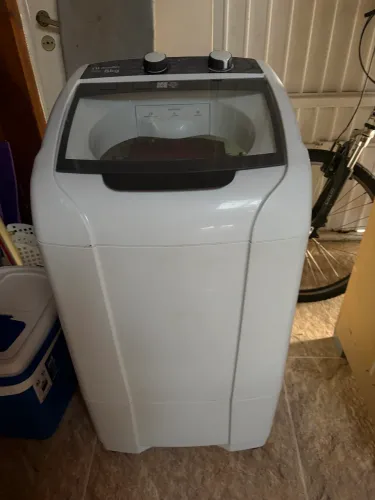 Máquina de lavar nova