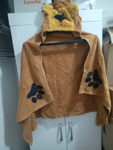 Toalha Infantil com Capuz Figura de Leão 