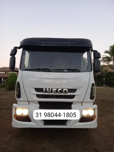 IVECO 170E22 COM COMPACTADOR DE LIXO. Ótimo estado