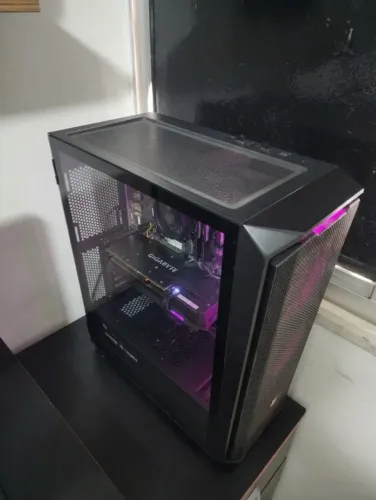 PC gamer ryzen 5 5600GT 24GB RAM RX 7600 8GB VRAM 1TBHD + 512GB SSD M2