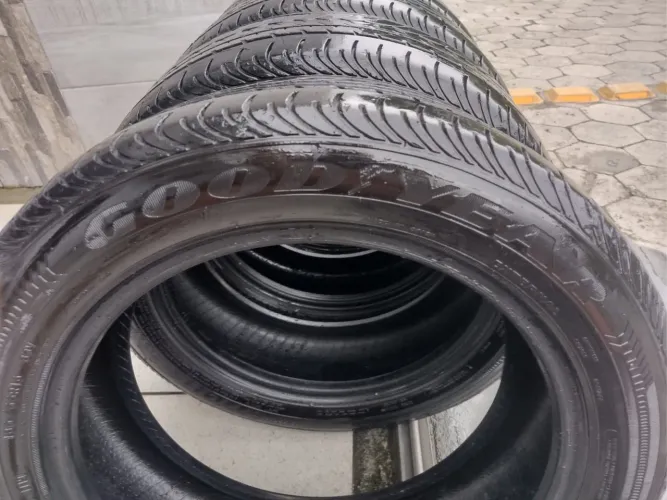4 Pneus Goodyear - Meia Vida