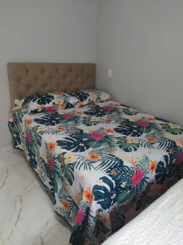 Cama box de casal com baú 